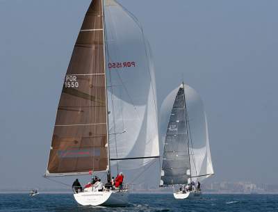 el Trofeo Valenciavela Crucero con una treintena de embarcaciones